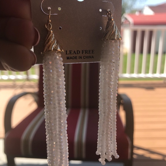 🌺 BEAUTIFUL NATASHA BEADED TASSEL EARRINGS 🌺 - Picture 2 of 8